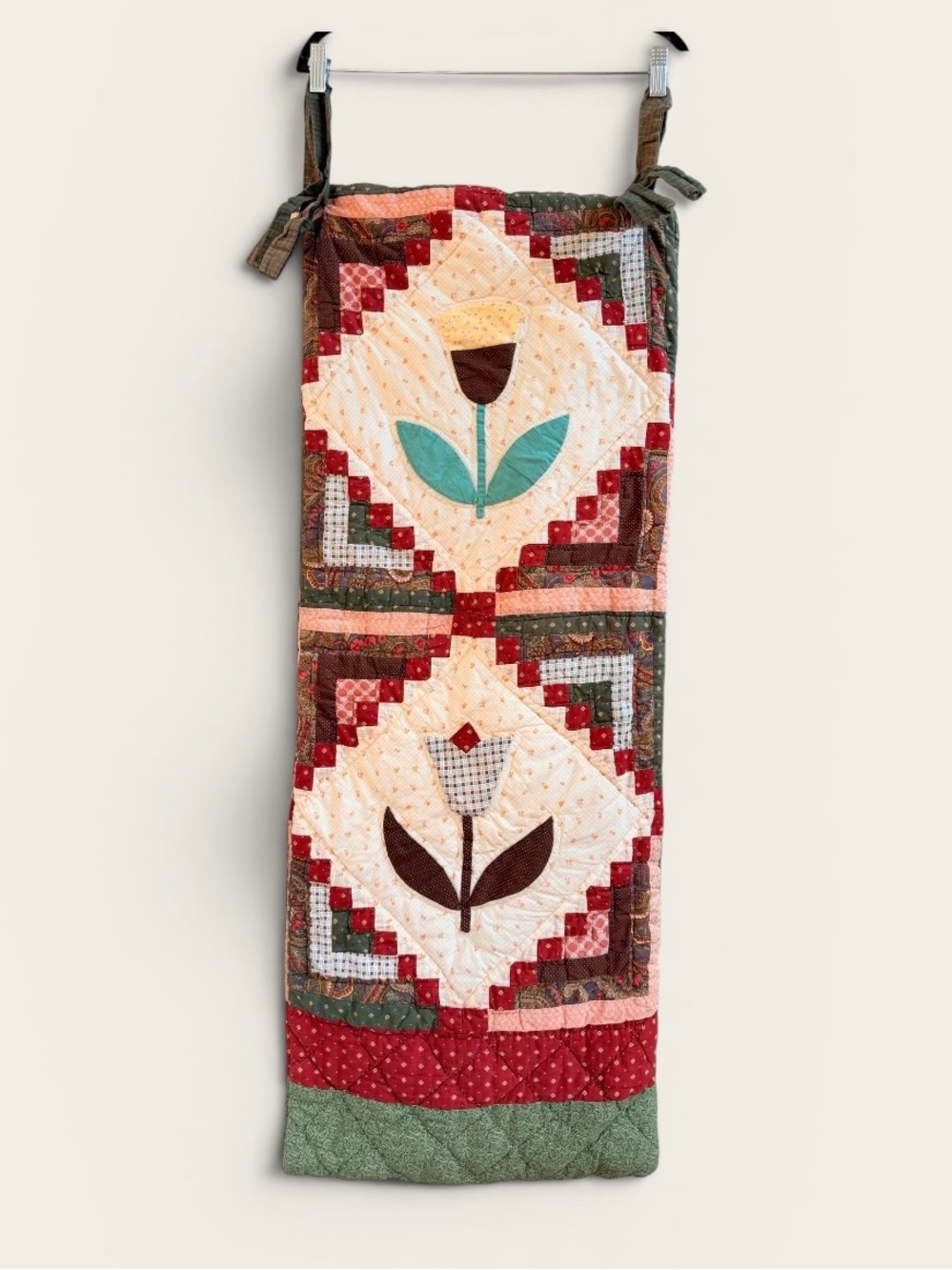 Vintage style log cabin wall hanging